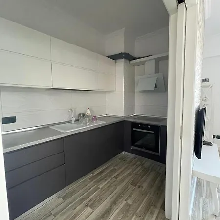 Center Apartment *